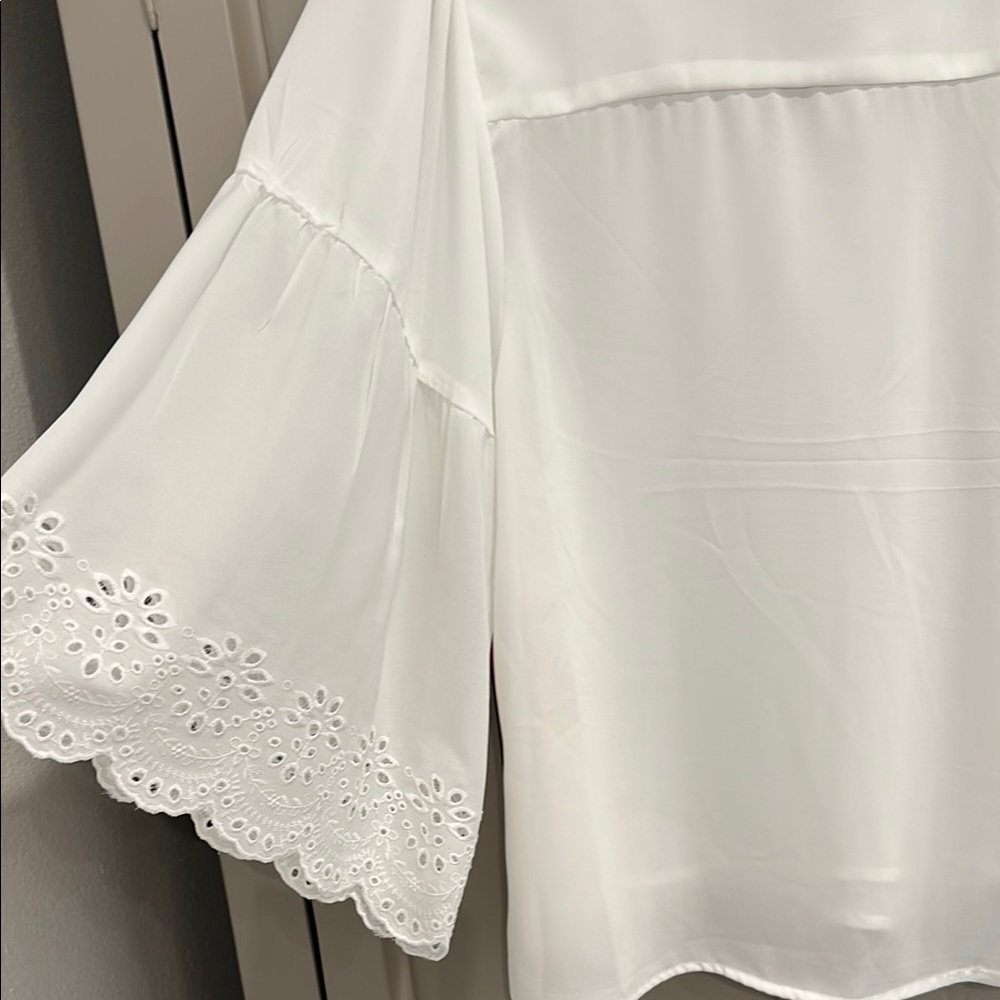 Vince Camuto White Blouse with Eyelet Sleeves - Picture 7 of 10